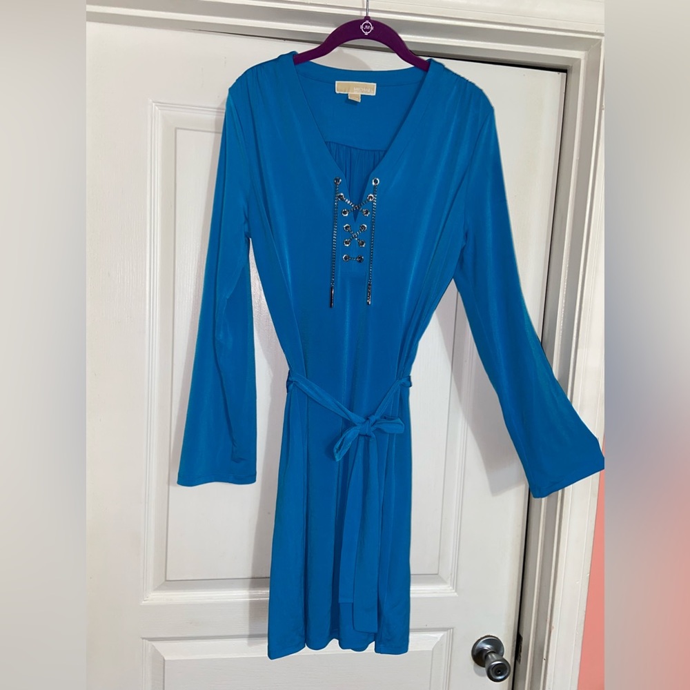 NWT woman’s mid dress in sz l.